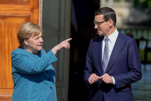 Nemecká kancelárka Angela Merkelová sa stretla s poľským premiérom Mateuzsom Morawieckim.
