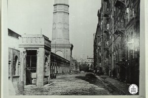 Ako vyzerala fabrika kedysi. Sám developer, ktorý ju zmenil na moderné nákupné a kultúrne stredisko, prezentuje staré fotografie na svojej webstránke.