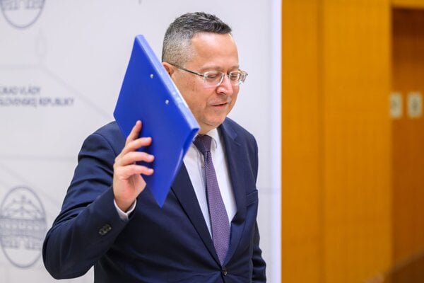 Minister financií Ladislav Kamenický.