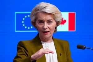 Lietadlá aj nerasty. Nespoľahlivý Trump zbližuje pri obrane európske štáty aj Kanadu