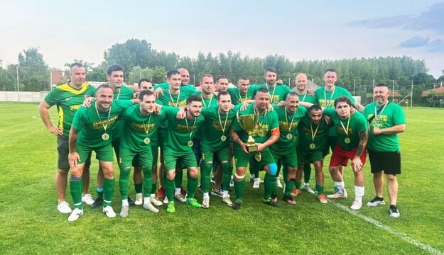 TJ Družstevník Vrakúň, majstri 7. ligy ObFZ Dunajská Streda.