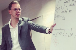 Finančníka už šesť rokov stíhajú za pyramídovú hru. Novela mu znížila hroziaci trest