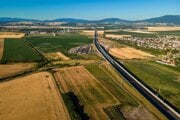 Práce na druhej etape obchvatu Košíc sa blížia do finále.