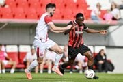 Na snímke vpravo hráč Trnavy Philip Azango a hráč Trenčína Sean Goss počas zápasu 2. kola Niké ligy medzi AS Trenčín a FC Spartak Trnava v Trenčíne v nedeľu 3. augusta 2025. FOTO TASR - Lukáš Grinaj
