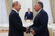 Ruský prezident Vladimir Putin prijal v Kremli Trumpovho vyslanca Steva Witkoffa.