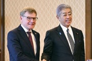 Wadephul sa stretol s japonským ministrom zahraničných vecí Takešim Iwajaom.