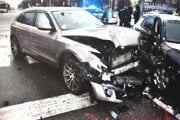 Audi narazilo do boku škodovky.