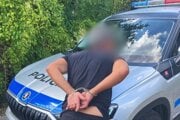 Policajti zadržali 29-ročného muža.