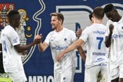 Patrik Hrošovský (druhý vľavo) sa teší so spoluhráčmi z gólu
