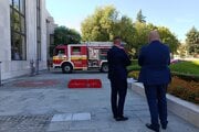 Zásah hasičov v budove Národnej rady.