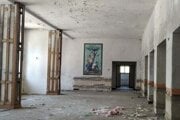 Dielo košickej umelkyne v opustených priestoroch klubu železničiarov v Čiernej nad Tisou.