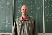 Učiteľ matematiky a telesnej výchovy Ján Gálik 
