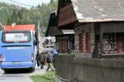 Čičmany sú atraktívne pre turistov, menej už pre život. 