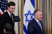 Jared Kushner (vľavo) a Steve Witkoff, poradcovia amerického prezidenta Donalda Trumpa.