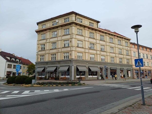 Kamaráti kúpili a zrenovovali historickú banku v centre Zvolena. (zdroj: Simona Vozafová)