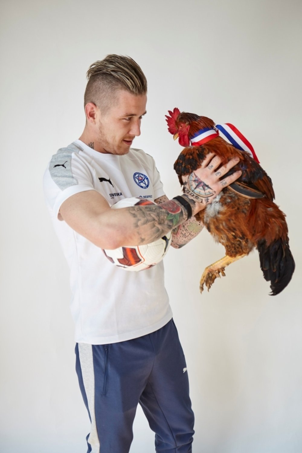 Juraj Kucka had no problems with the bird. 