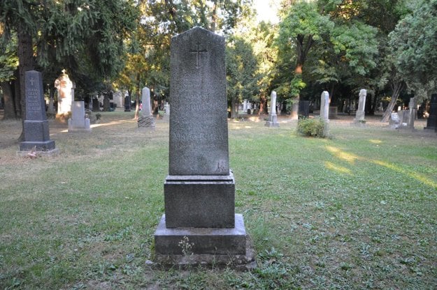 The grave of Ján Batka and his spouse Mária