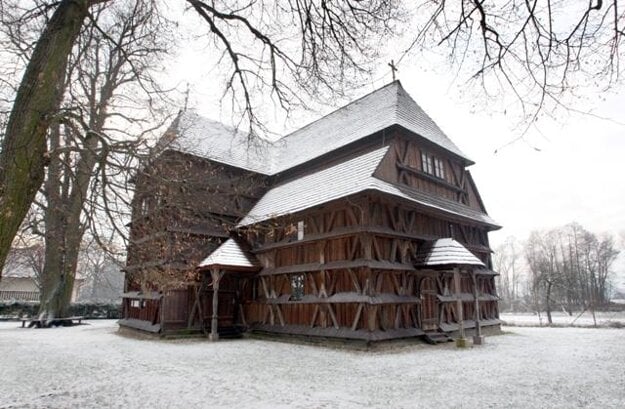 The Hronsek wooden church.