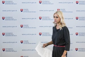 September 3, 2019: Jankovská arrives at the press conference to announce her resignation