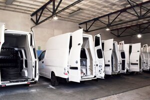 Voltia vans in the production hall of Hollen.