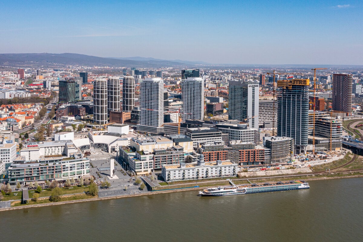 bratislava-as-a-capital-city-changed-skyline-but-iconic-buildings