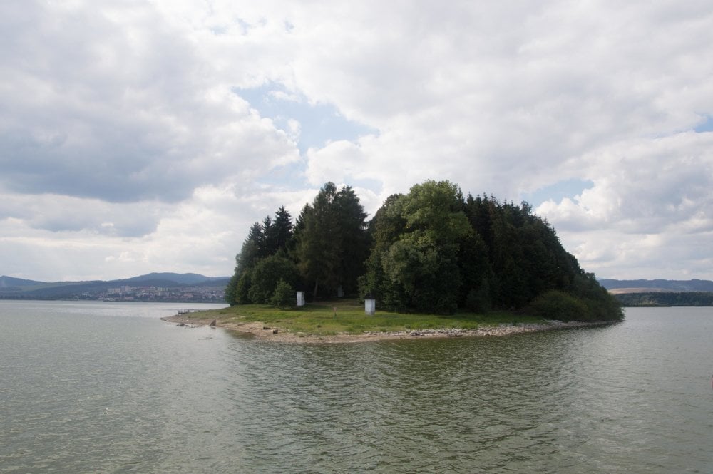 Ostrov umenia Slanica zobrazuje ľudové umenie z 18. a 19. storočia.