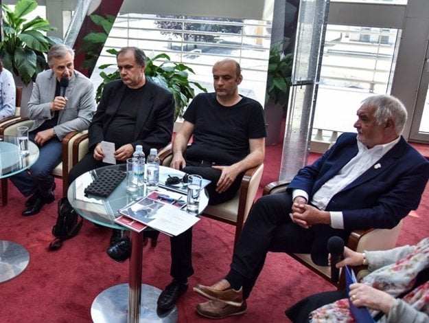 L-R: Ex-head of the SND Opera section Slavomír Jakubek, dramatic advisor Pavol Smolík, conductor Rastislav Štúr, and former general manager of SND Marián Chudovský announcing the premeire of Tosca, May 2018.