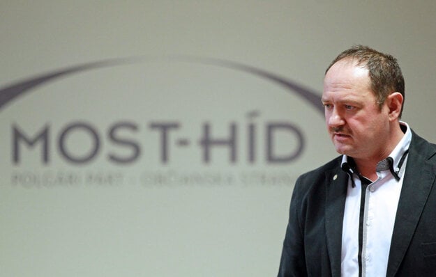 Zsolt Simon, co-founder of Most-Híd, will not be joining its caucus.