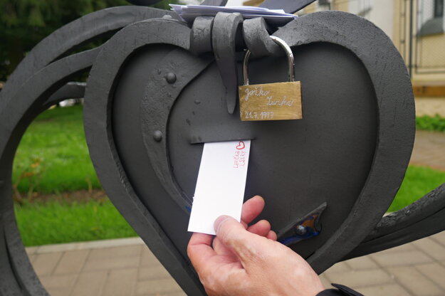A heart-shaped container into which people in the Kysuce region can put their love notes.