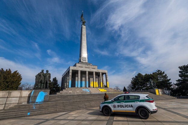 Slavín monument coloured in blue and yellow