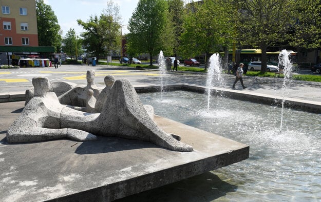 A fountain in the Mier neighbourhood in Košice on May 9, 2022. (Source: TASR)