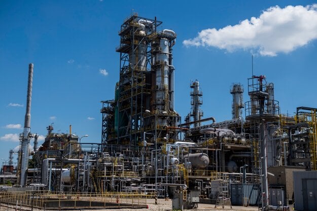 The Bratislava refinery of Slovnaft.