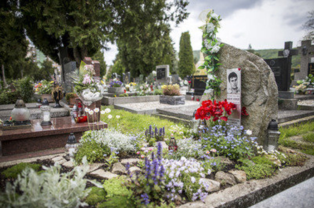 The grave of Róbert Remiáš in Bratislava.