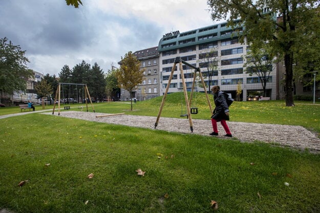 The renewed park at Belopotockého street