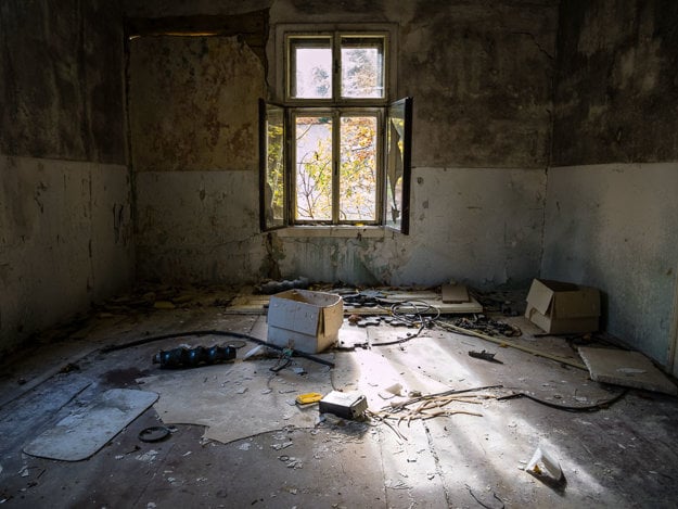 Korytnica spa in decay