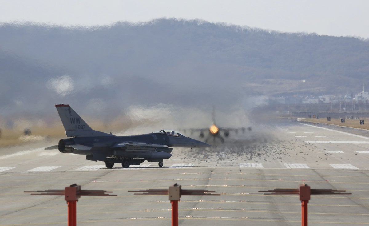 Government Has Approved The Purchase Of F 16 Jets Spectatorsmesk