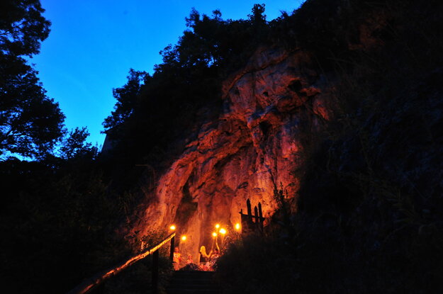 Prepoštská Cave