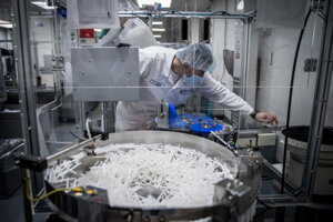 Production of syringes in Chirana T.Injecta, Stará Turá 