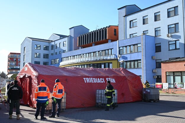 Triage tent in front of Trnava Hospital