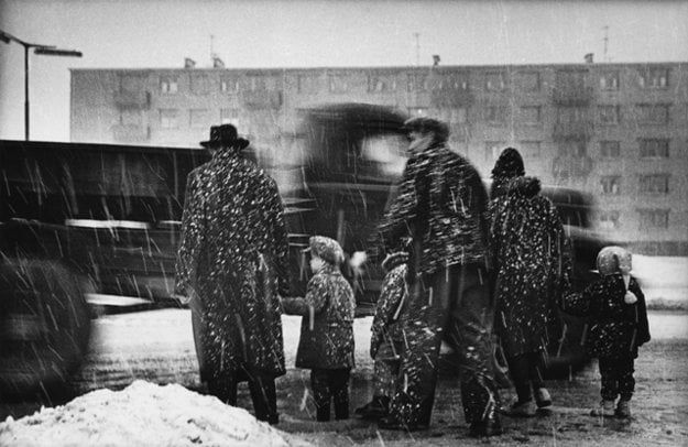 Lithuanian culture and art award 1990-2011: Antanas Sutkus_ Šlapdriba. Žirmūnai. Vilnius, 1965