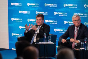 Miroslav Lajčák and Michel Barnier at Globsec 2019 Bratislava Forum. 