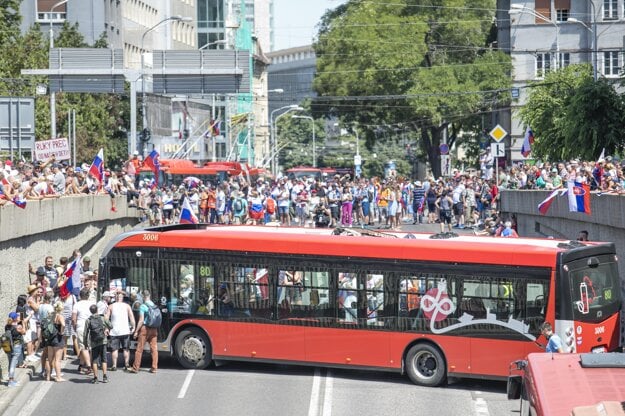 Protesters blocked the roads near Hodžovo Square on July 29, 2021.