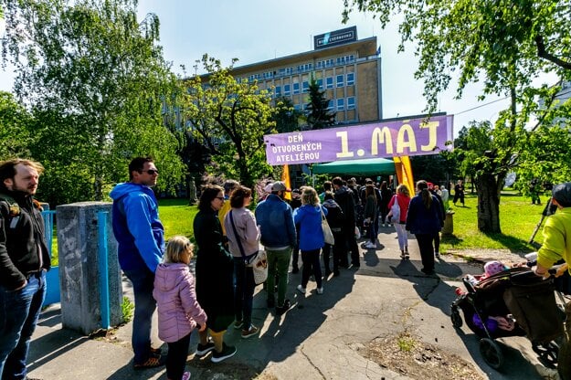 Doors Open Day: Nová Cvernovka, a cultural hub housed in former school buildings, will open all of its doors to visitors on May 1, from 10:00 to 22:00. Admission: €5.