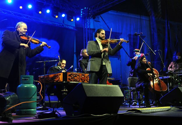 Cigánski diabli band playing a New Year’s Eve concert.