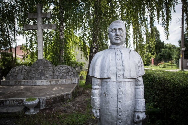 The statue of Jozef Tiso in Čakajovce