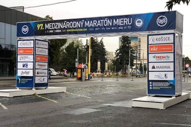 The marathon start-finish line arc stands in Košice ahead of the sports event on September 28.