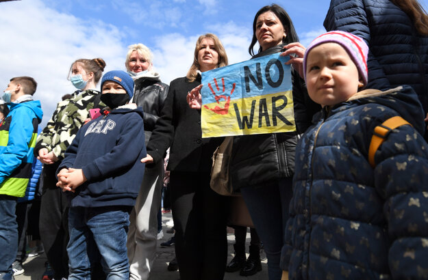 Ukrainian refugees met in Košice, April 10