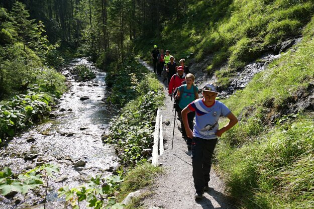 Hikers on a trip to Juráňova Dolina in the Western Tatras.