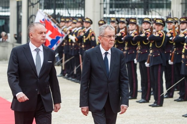 Austrian President Van der Bellen comes for first official visit to Slovakia