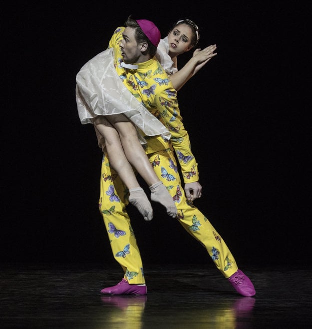 Andrej Szabo (Father Lorenzo), Klaudia Görödzös (Júlia)